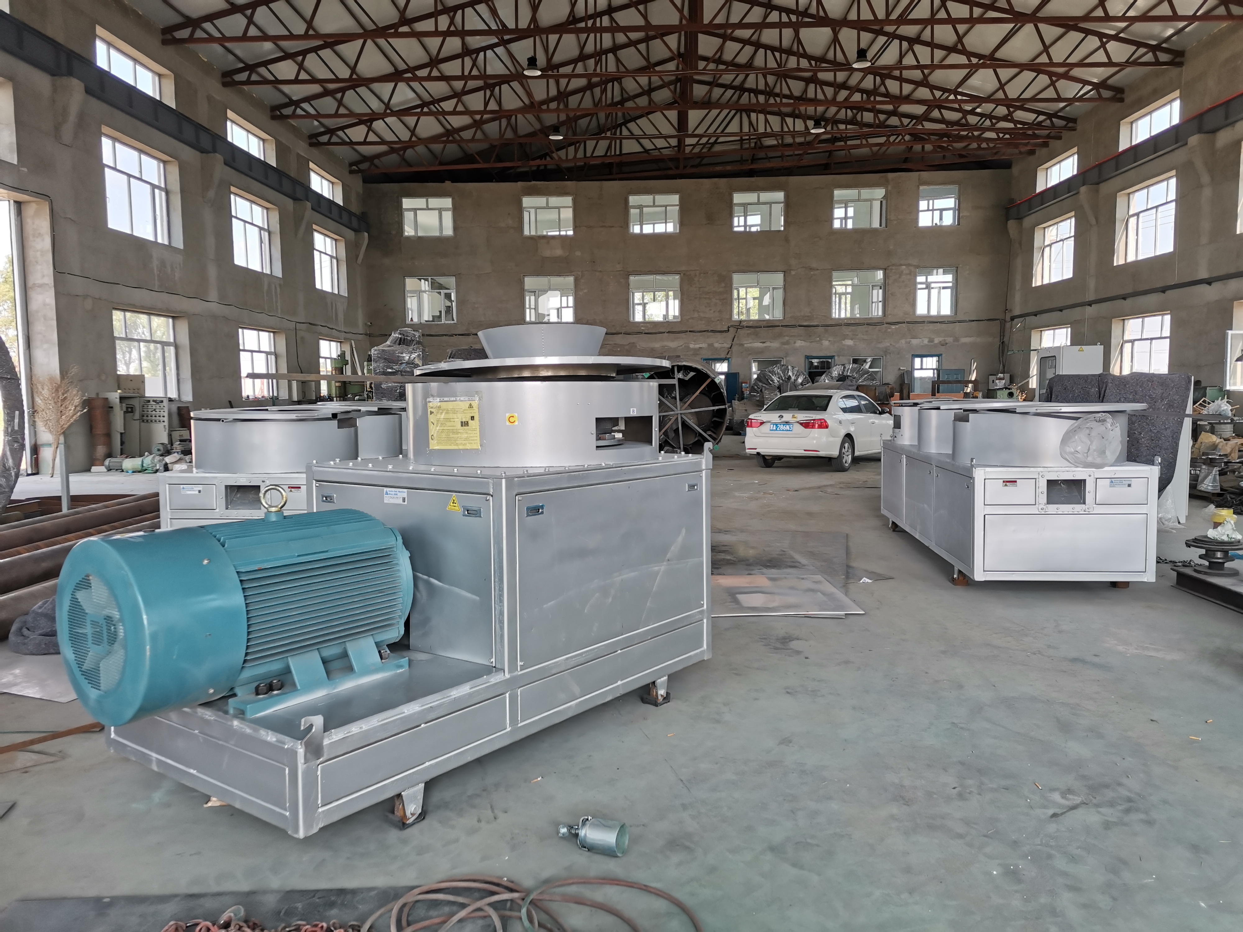 Harbin Dadi Cow Manure Grinder Machine Compost Manual Machine - Harbin ...